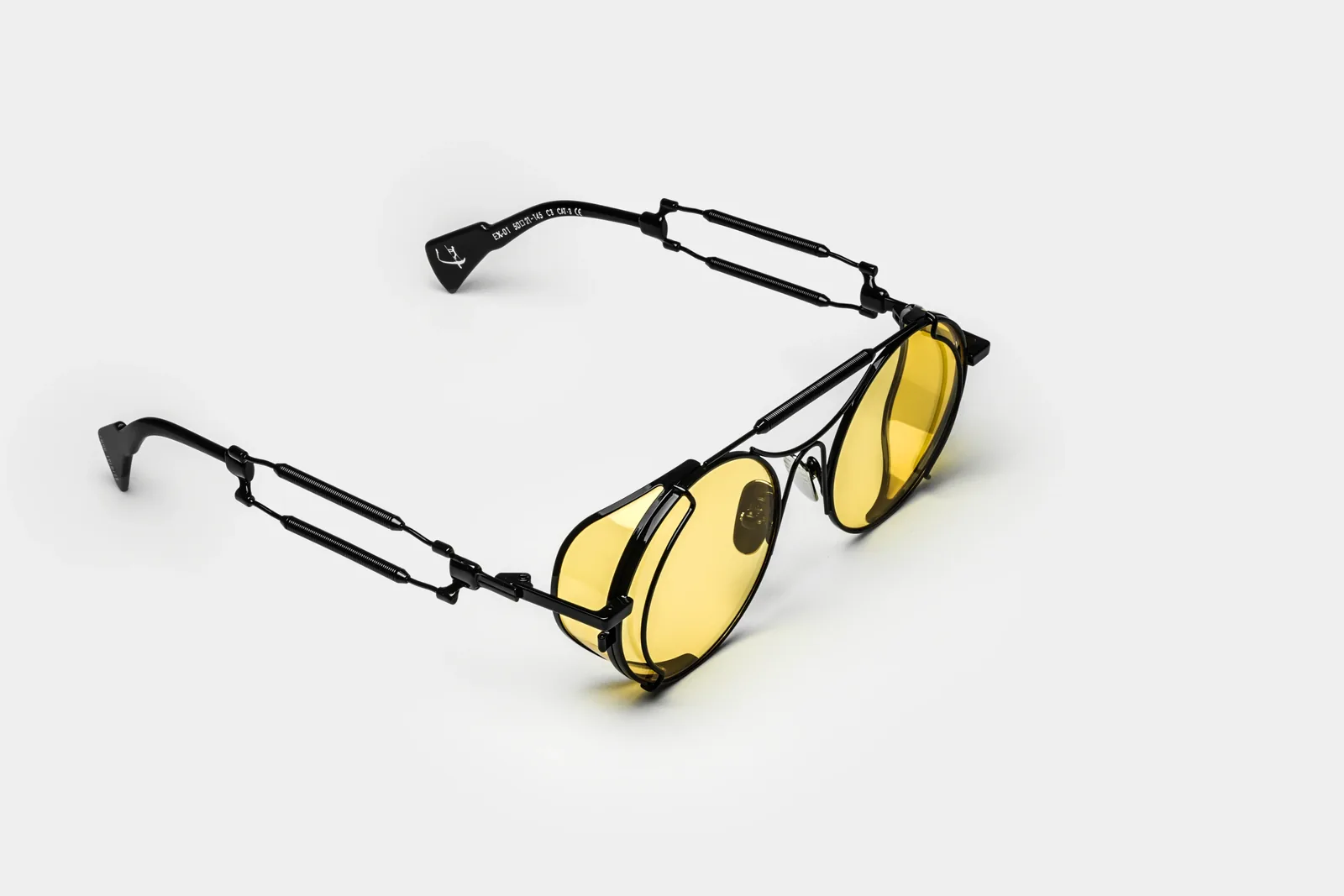 Swag Eyewear Extravagante Black Yellow approved product view 4