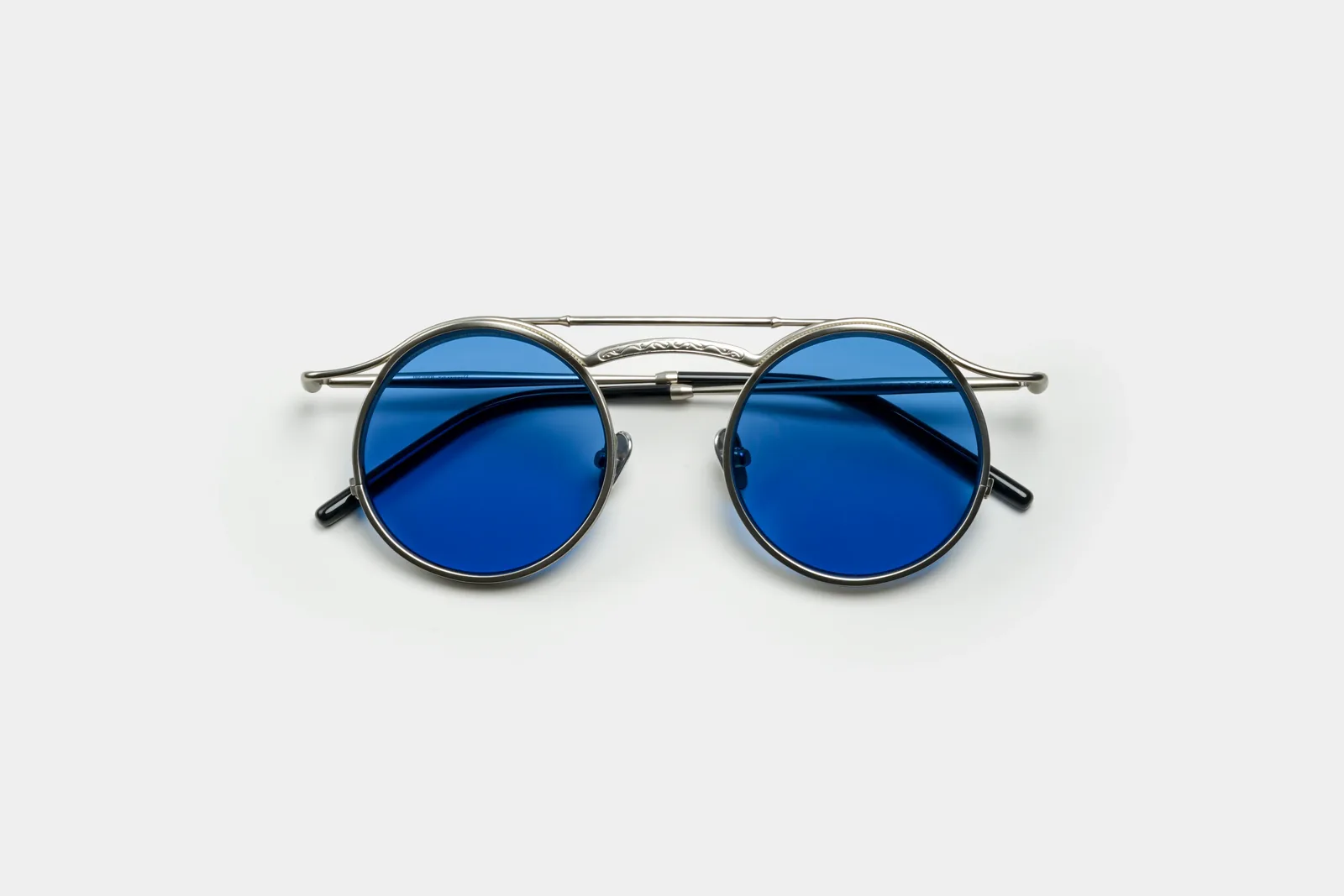 Swag Eyewear Ti-04 Silver authorized collaboration reference, product view