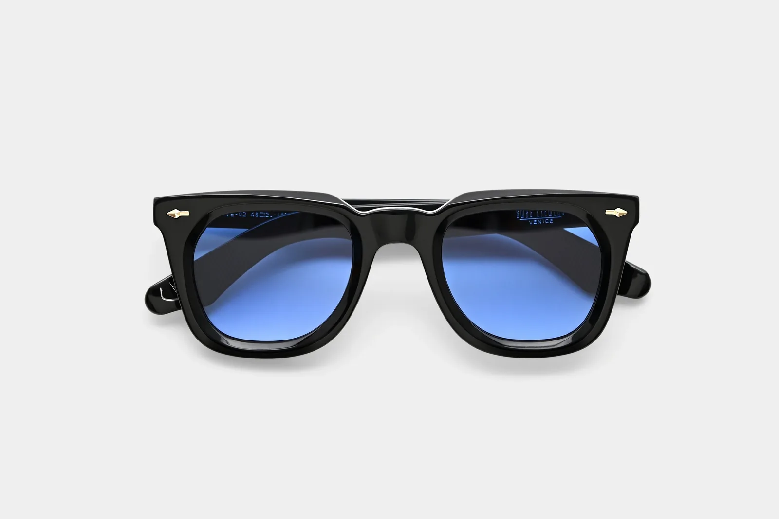 Swag Eyewear VE-02 BLACK authorized collaboration reference, product view